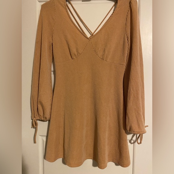 whiteroom + cactus - tan long sleeve mini dress large - Picture 1 of 8